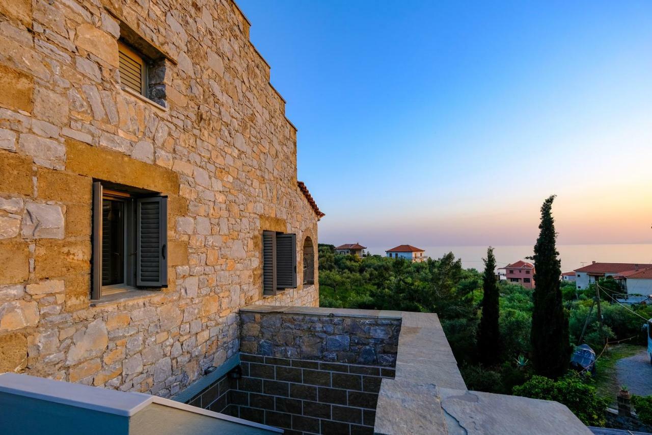 Olympia Zervea Studios With Pool - Apartment Кардамили Экстерьер фото